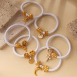 Vintage Hollow Beaded Multi-Element Pendant White Elastic Hair Ring Light Luxury 18K Gold Plating Sweet Hair Accessories