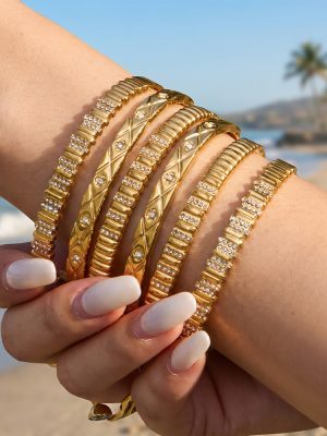 Geometric Plaid Diamond Buckle Bracelet Chic Light Luxury All-Match Stainless Steel 18K Gold Plating