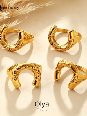 Vintage Engraving Horseshoe Shape Ring Stainless Steel 18K Gold Plating U-Shaped Embossed Pattern