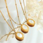 French Style Non-Fading Soft the Dinner Party Accessories Stainless Steel Gold-Plated Oval Pendant Inlaid Color Shell Necklace for Women
