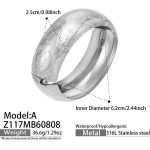 color: Z117-Pattern Steel Color Bangle -A