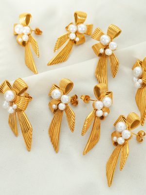 New Texture Bow Shape Inlaid Shell Pearls Design Stainless Steel Earrings Personality