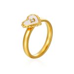 color: Heart White Shell Ring