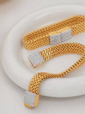 New Design Wide Stainless Steel Gold-Plated Diamond Watch Chain Ornament Women