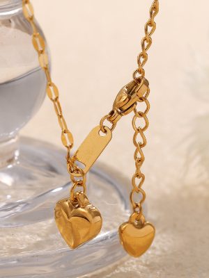 New Heart Shape Asymmetric Clavicle Chain Stainless Steel Necklace Women's Light Luxury Eternal Romance