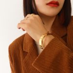 color: Z195-Gold Bangle Inner Circumference 17cm