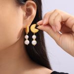 French Style Personalized Texture Fan Surface Design Cold Ornament Stitching Natural Stone Shell Bead Pendant Stainless Steel Earrings