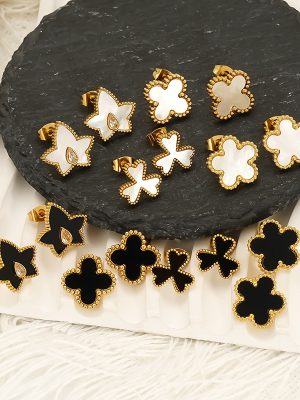 Trade-grade stainless steel five-petal flower stud earrings, women’s four-leaf clover non-fading earrings, women’s ear accessories.
