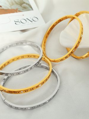 French New Simple Design Stainless Steel Diamonds with Roman Numbers Bracelet Advanced Gold Plated Non-Fading