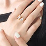 color: A491-Gold Clear Crystal Zircon Ring / size: US 7
