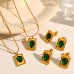 Light Luxury Temperament Emerald Retro Stainless Steel Plated 18K Gold Color Necklace Women's Design Clavicle Chain