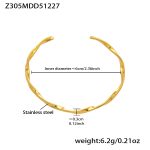 color: Z305-Gold Bangle