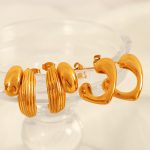 French Style Love Heart Earrings Female C- Shaped Temperament Personality Peach Decoration Light Luxury Senior Girl