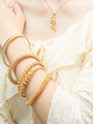 Retro 18K Spring Stainless Steel Bracelet Simple Women's Personality