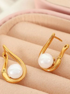 French Design Geometric Three-Dimensional Water Drop Earrings Imitation Pearl Cross Stud Earrings Retro Elegant Metal Earrings