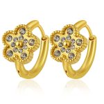 color: Gold -15 Flower Inlaid Ear Cuff