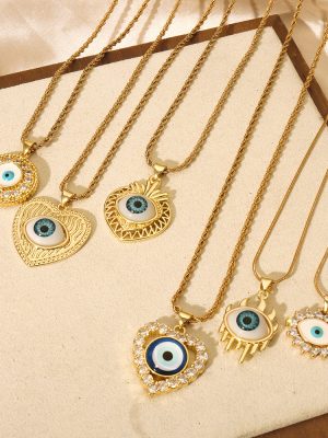 New Retro Devil's Eye Stainless Steel Gold Plated Diamond Studded Hollow Copper Pendant Necklace Ornament Women