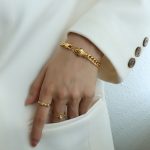 color: E235-Gold Snake Head Green Zircon Eye Bracelet 18cm