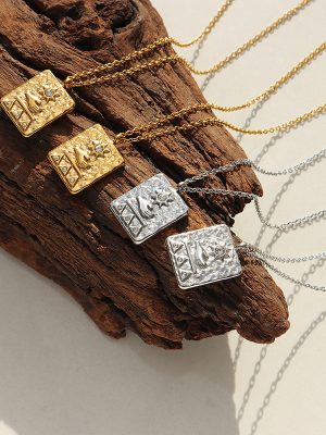 Ancient Egypt Relief Wrist Splint Sun Square Plate Pendant Inlaid Zircon Necklace Stainless Steel 18K Gold Plating Clavicle Chain