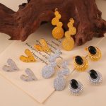 Exaggerated and Personalized Texture Design Love Heart Earrings Black Agate Stainless Steel Plated 18K Real Gold Ornament Color Retention