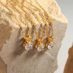 Marka Korean Style Clavicle Chain Cold Single Diamond Rhinestones Inlaid Zircon Chain Stainless Steel 18K Gold Necklace Jewelry