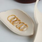 French Style New Simple Design Advanced Inlaid White Mother Shell Stainless Steel Ring Graceful Personality Ornament Female