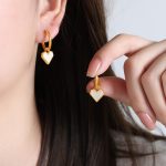 color: F1000-Gold White Sea Shell Earrings