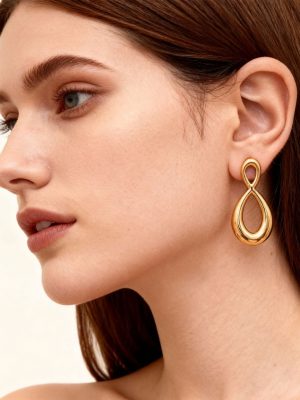 Color Matching Room Electric 8-Word Stainless Steel Earrings PVD Gold-Plated Simple Design Earring Jewelry