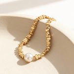 Broken Silver Several Two Imitation Pearl Irregular Stitching Necklace Heavy Industry Temperament Clavicle Chain