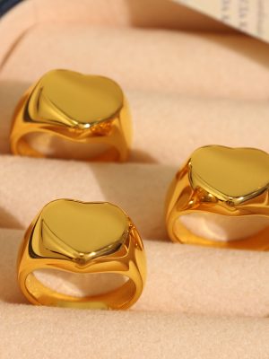 Simple Love Heart-Shaped Ring Stainless Steel Glossy Gold-Plated Ring Women