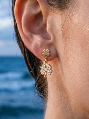 Clover Women's Earrings Light Luxury Stud Earrings Stainless Steel Gold Plated Non-Fading Advanced Ornament