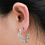 color: Cast Chain C Shape Earrings Steel Color