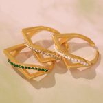 Full Diamond Inlaid Zircon Ring Female Open Light Luxury Design Shell Pearls Simple Bracelet Ring Stainless Steel Accessories