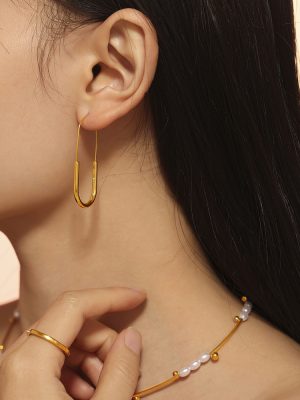 Cold New Earrings Gold Clip-Shaped Ear Hook Personality Simple Stainless Steel Plated 18K Real Gold Earrings