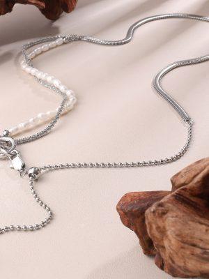 French Style Retro Elegant Freshwater Pearl Double-Layer Necklace Stainless Steel Design Advanced Clavicle Chain for Women