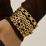 Light Luxury High-Grade Stainless Steel Bracelet Female 18K Caroline Brown Nose Cross Bracelet Color Retaining Bracelet