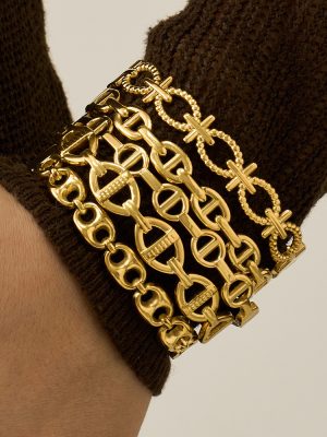 Light Luxury High-Grade Stainless Steel Bracelet Female 18K Caroline Brown Nose Cross Bracelet Color Retaining Bracelet