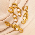 Pearl-inlaid summer ocean series seahorse stud earrings, women’s retro and exaggerated design.