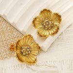 Retro Affordable Luxury Elegant Golden Flower Stud Earrings Exaggerated Personalized Cold High-End Earrings