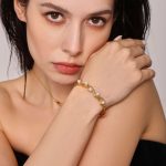 18K Gold Plated Imitation Pearl Open-Ended Bracelet Personalized Design Non-Fading Stainless Steel C- Shaped Bracelet
