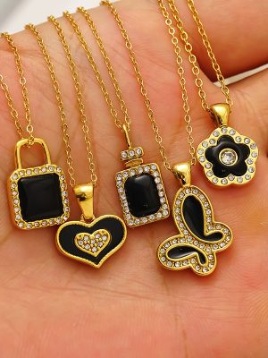 18K Golden Butterfly Love Micro-Inlaid Necklace Women's All-Match Clavicle Chain Advanced Ornament