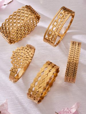 High Quality Hollow Texture Stainless Steel Wide Face Buckle Bracelet Combination Middle and Ancient Heavy Industry Bracelet