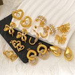 Light Extravagant Love Heart Bow High-Grade Pearl Stud Earrings Women's All-Match Gold-Plated Earring Ornament
