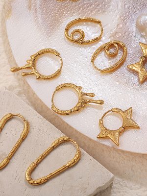 New Elegant Heart Earrings Earrings Valentine's Day Women's Light Luxury Ear Clip Plated 18K Gold Accessories Women