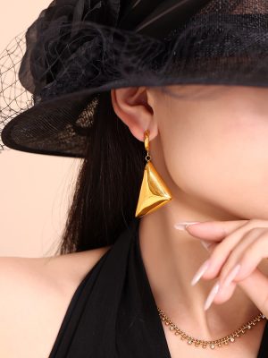 Retro Design Earrings 18K Gold Stainless Steel Triangle Three-Dimensional Pendant Earrings
