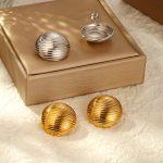 round Hollow Stainless Steel Earrings Women's High-Grade Light Luxury 18K Earrings