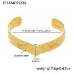 color: Z365-Gold Bangle