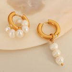 French Style Retro Gentle Asymmetric Circle White Pearl Stud Earrings Simple Design Hong Kong Earrings Graceful Earrings