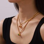 Fresh Simple Elegant Personality Blade Chain Ornament round Plate Pendant Inlaid Color Zirconium Design Stainless Steel Necklace