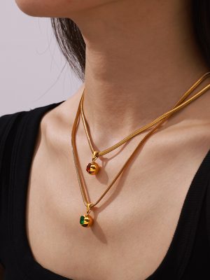 Fresh Simple Elegant Personality Blade Chain Ornament round Plate Pendant Inlaid Color Zirconium Design Stainless Steel Necklace